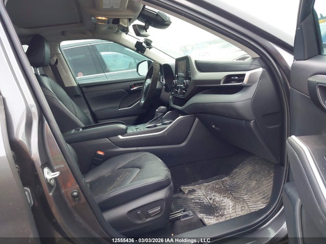 5TDKBRCH0RS630281 Toyota Highlander Hybrid Xle