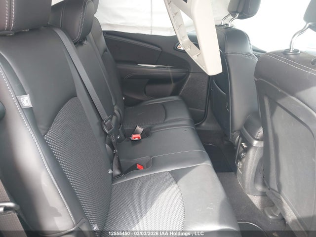 3C4PDCGG6HT586676 Dodge Journey Crossroad