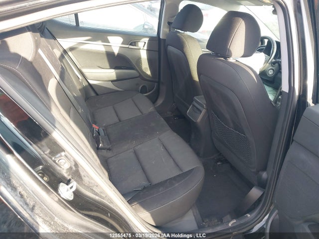 KMHD84LF2HU219463 Hyundai ELANTRA GL