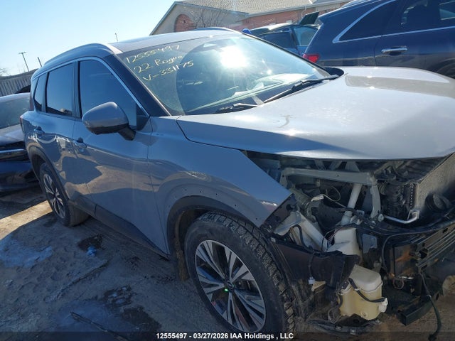 12555497 :رقم المزاد ، JN8BT3BBXNW331175 vin ، 2022 Nissan Rogue Sv مزاد بيع
