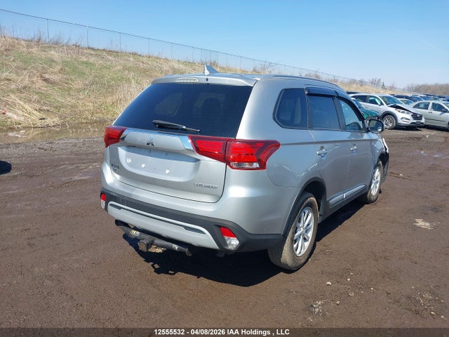 JA4AZ2A37KZ607035 Mitsubishi Outlander Es