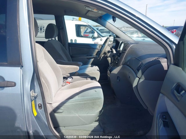 2009 Toyota Sienna Ce 8 Passenger მანქანა იყიდება აუქციონზე, vin: 5TDZK29CX9S228642, აუქციონის ნომერი: 12555538