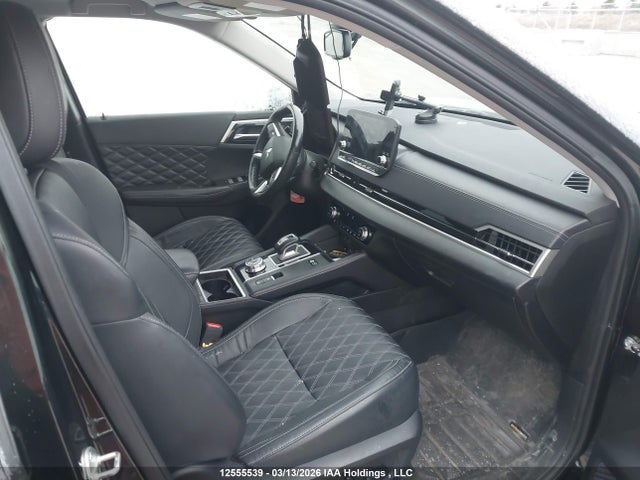 JA4T5UA92PZ615779 Mitsubishi OUTLANDER PHEV