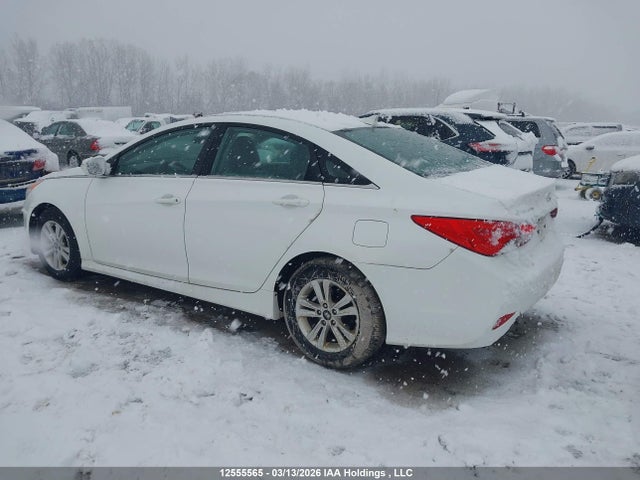 12555565 :رقم المزاد ، 5NPEB4AC4EH867962 vin ، 2014 Hyundai Sonata Gls مزاد بيع