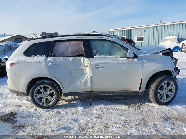 Mitsubishi Outlander Es 2014 JA4AZ2A3XEZ604585 Image 14