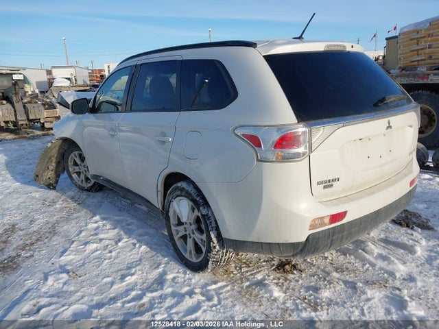 Mitsubishi Outlander Es 2014 JA4AZ2A3XEZ604585 Image 3