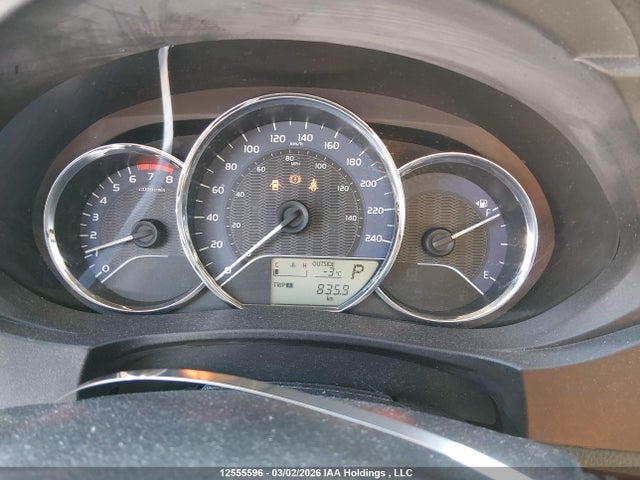 12555596 :رقم المزاد ، 2T1BURHE3FC264586 vin ، 2015 Toyota Corolla L/le/le Pls/prm/s/s Pls مزاد بيع