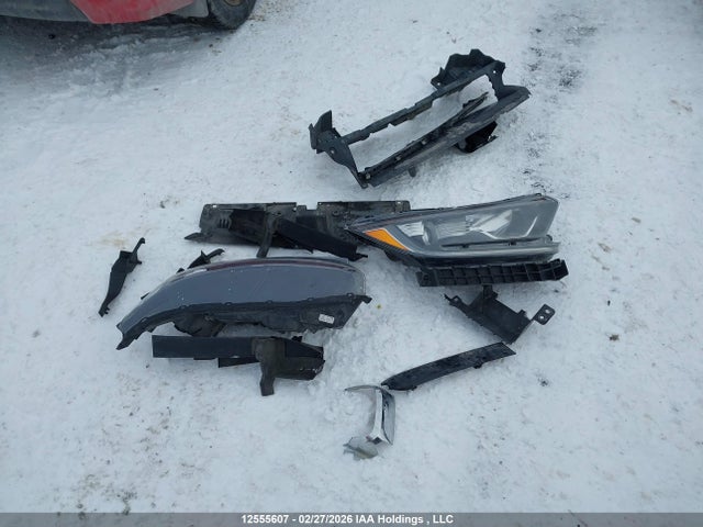 2HKRW1H35JH001594 Honda CR-V LX