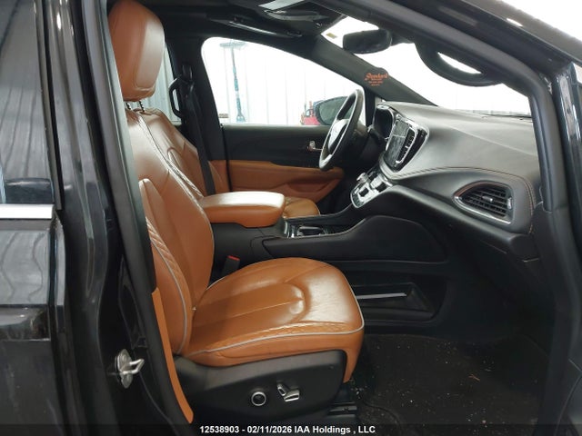 Chrysler Pacifica Pinnacle Awd 2022 2C4RC3PG0NR137228 Image 5