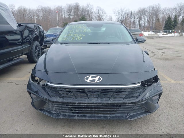 KMHLM4DG1RU650814 Hyundai Elantra Essential