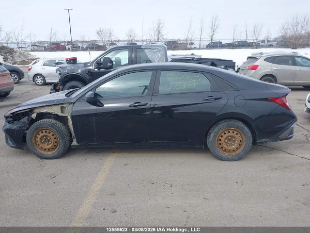 KMHLM4DG1RU650814 Hyundai Elantra Essential