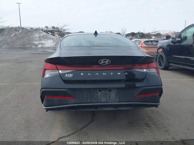 KMHLM4DG1RU650814 Hyundai Elantra Essential
