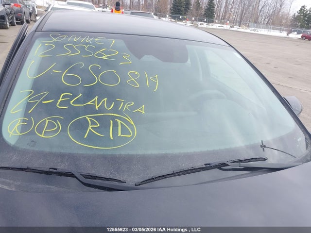 KMHLM4DG1RU650814 Hyundai Elantra Essential