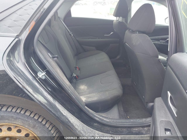 KMHLM4DG1RU650814 Hyundai Elantra Essential