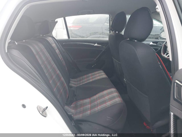 12555643 :رقم المزاد ، 3VW117AU3GM067448 vin ، 2016 Volkswagen Golf 1.8 Tsi Comfortline/1.8 Tsi Highline/1.8 Tsi Trendline مزاد بيع