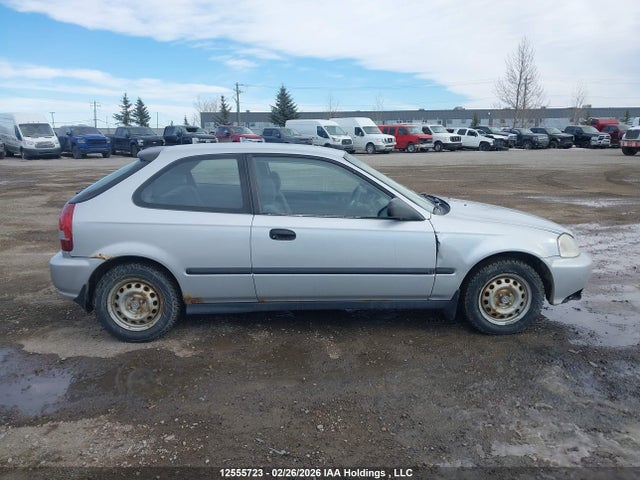 12555723 :رقم المزاد ، 2HGEJ6324YH006718 vin ، 2000 Honda Civic Cx مزاد بيع