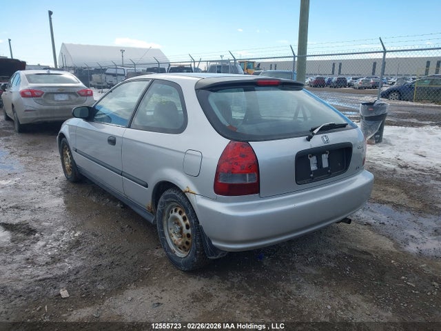 12555723 :رقم المزاد ، 2HGEJ6324YH006718 vin ، 2000 Honda Civic Cx مزاد بيع