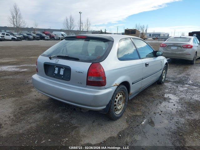 12555723 :رقم المزاد ، 2HGEJ6324YH006718 vin ، 2000 Honda Civic Cx مزاد بيع
