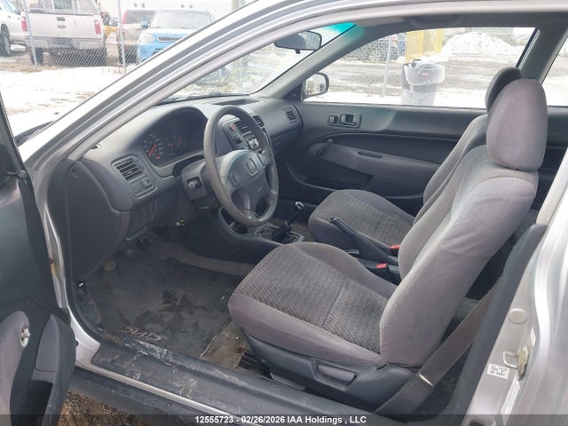 12555723 :رقم المزاد ، 2HGEJ6324YH006718 vin ، 2000 Honda Civic Cx مزاد بيع