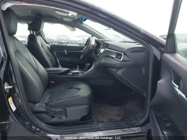 4T1B11HK8JU122547 Toyota CAMRY SE