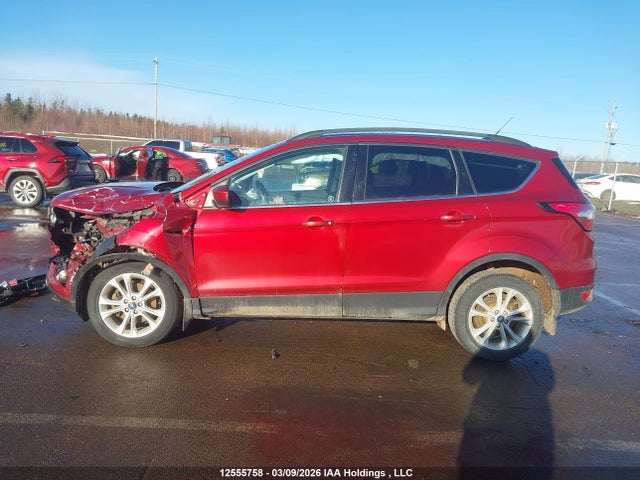 1FMCU0GD1JUD10089 Ford ESCAPE SE