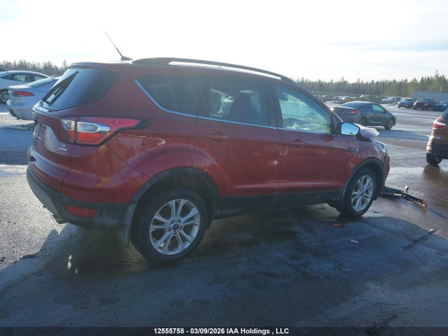 1FMCU0GD1JUD10089 Ford ESCAPE SE