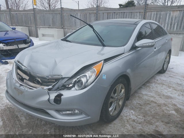 2013 Hyundai Sonata Limited მანქანა იყიდება აუქციონზე, vin: 5NPEC4AC7DH581938, აუქციონის ნომერი: 12555769