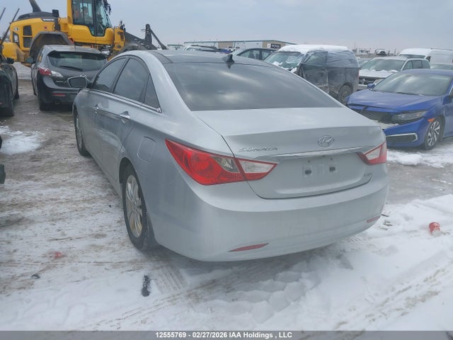 2013 Hyundai Sonata Limited მანქანა იყიდება აუქციონზე, vin: 5NPEC4AC7DH581938, აუქციონის ნომერი: 12555769