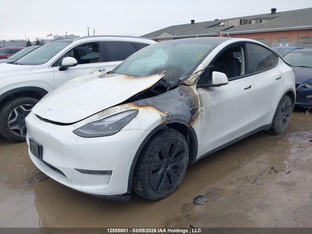 7SAYGAEE5SF229466 Tesla Model Y Long Range