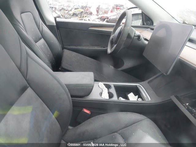 7SAYGAEE5SF229466 Tesla Model Y Long Range