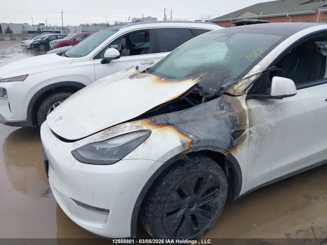 7SAYGAEE5SF229466 Tesla Model Y Long Range