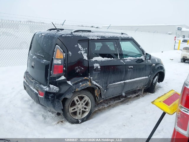 12555837 :رقم المزاد ، KNDJT2A20A7041261 vin ، 2010 Kia Soul +/!/sport مزاد بيع
