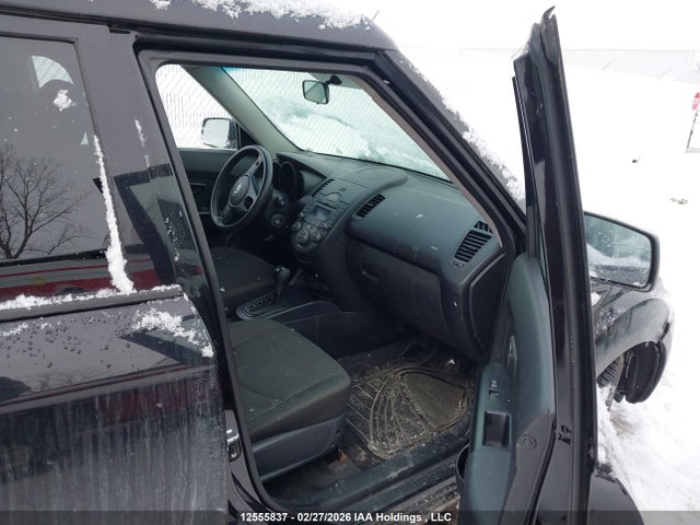 12555837 :رقم المزاد ، KNDJT2A20A7041261 vin ، 2010 Kia Soul +/!/sport مزاد بيع