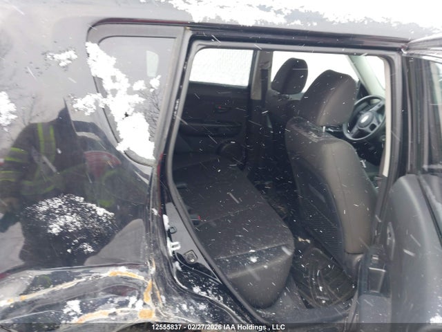 12555837 :رقم المزاد ، KNDJT2A20A7041261 vin ، 2010 Kia Soul +/!/sport مزاد بيع
