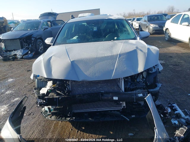 2025 Hyundai Elantra Essential მანქანა იყიდება აუქციონზე, vin: KMHLM4DG4SU097582, აუქციონის ნომერი: 12555847