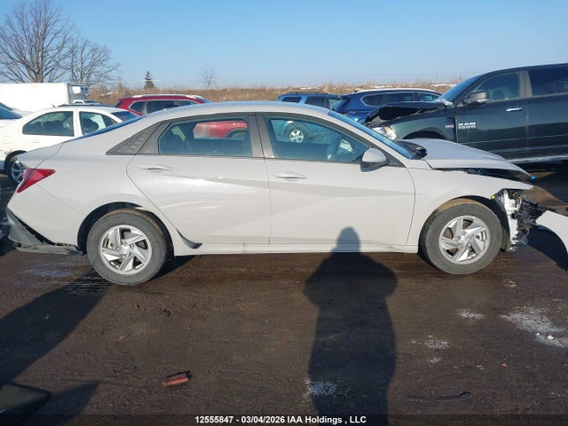 2025 Hyundai Elantra Essential მანქანა იყიდება აუქციონზე, vin: KMHLM4DG4SU097582, აუქციონის ნომერი: 12555847