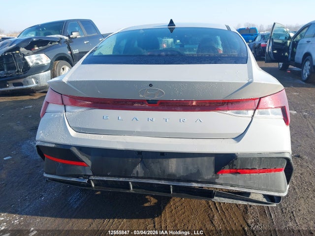 2025 Hyundai Elantra Essential მანქანა იყიდება აუქციონზე, vin: KMHLM4DG4SU097582, აუქციონის ნომერი: 12555847