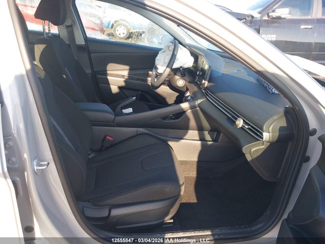 2025 Hyundai Elantra Essential მანქანა იყიდება აუქციონზე, vin: KMHLM4DG4SU097582, აუქციონის ნომერი: 12555847