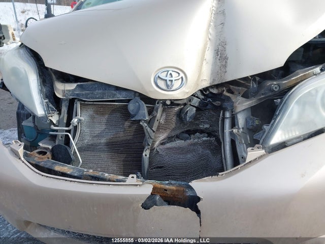 Aukcja sprzedaży 2011 Toyota Sienna, vin: 5TDZK3DC8BS004949, numer aukcji: 12555855