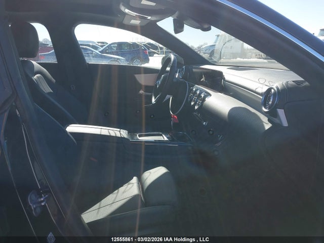 W1K5J4HB7SN530445 Mercedes-Benz CLA 250 4MATIC
