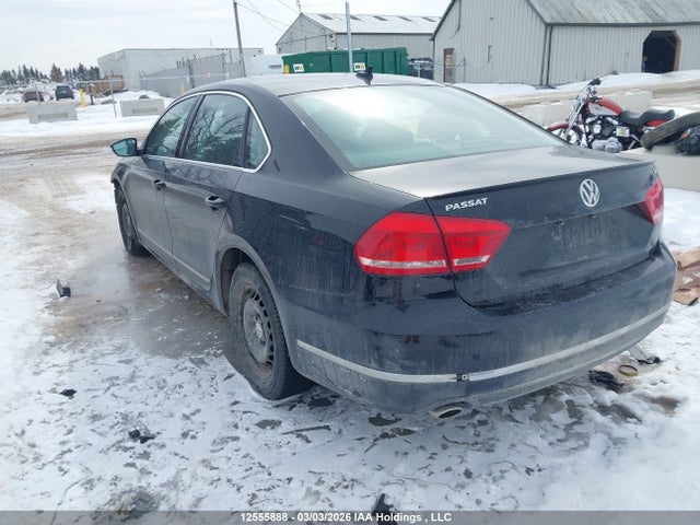 2012 Volkswagen Passat Sel მანქანა იყიდება აუქციონზე, vin: 1VWCM7A32CC004327, აუქციონის ნომერი: 12555888
