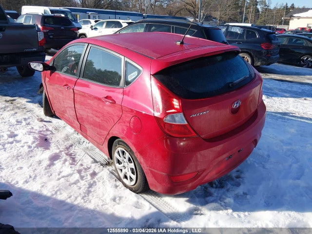 12555890 :رقم المزاد ، KMHCT5AE1CU008371 vin ، 2012 Hyundai Accent Gls/gs مزاد بيع