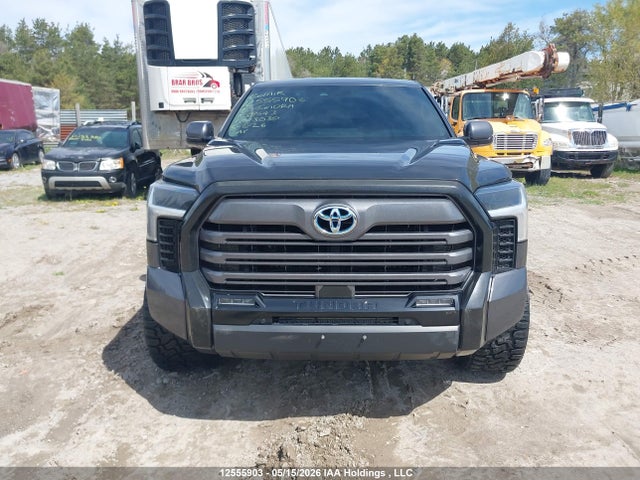 2022 Toyota Tundra Hybrid Limited მანქანა იყიდება აუქციონზე, vin: 5TFJC5DB7NX003030, აუქციონის ნომერი: 12555903