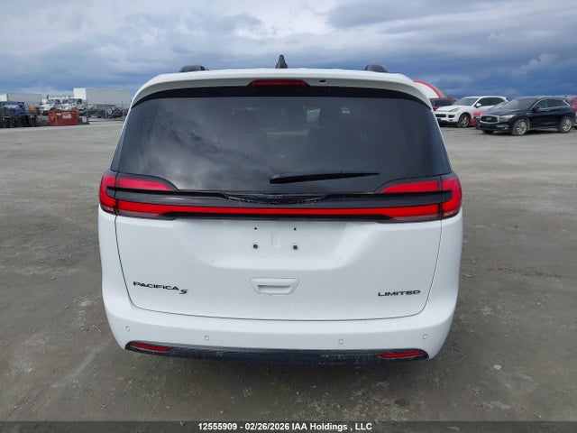 Chrysler Pacifica Limited 2025 2C4RC1GG3SR601502 Image 17