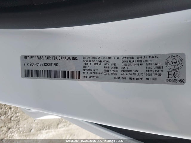 Chrysler Pacifica Limited 2025 2C4RC1GG3SR601502 Image 9