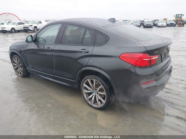 5UXXW7C34H0U26733 BMW X4 M40i
