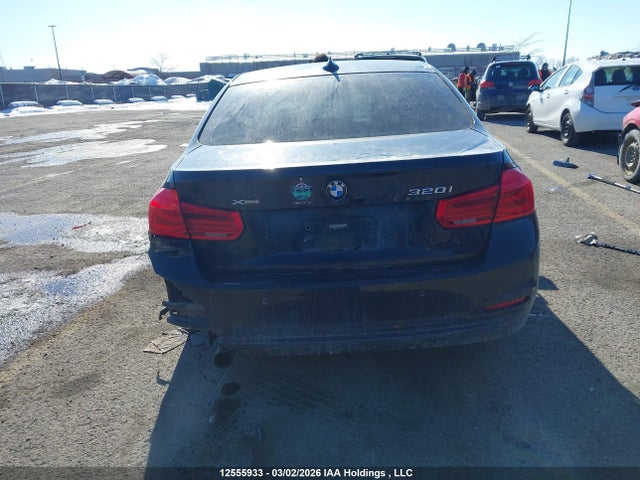 12555933 :رقم المزاد ، WBA8A3C56GK690356 vin ، 2016 Bmw 320i Xdrive مزاد بيع