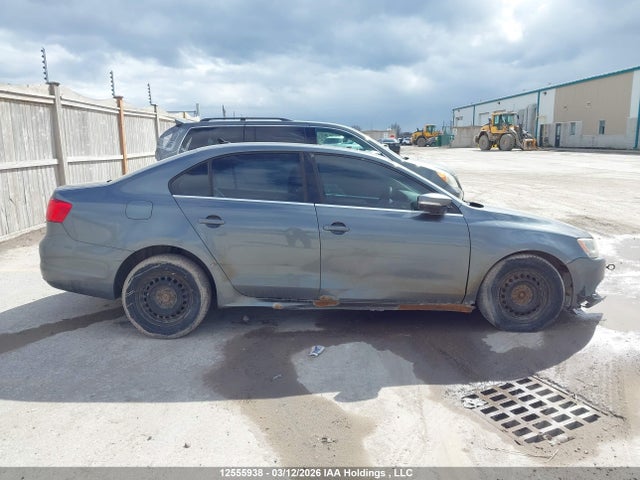 3VWLL7AJ8EM251824 Volkswagen Jetta 2.0 Tdi Highline/2.0 Tdi Trendline+