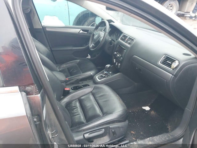 3VWLL7AJ8EM251824 Volkswagen Jetta 2.0 Tdi Highline/2.0 Tdi Trendline+