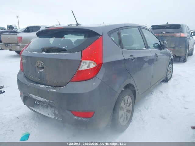 12555948 :رقم المزاد ، KMHCT5AE5GU288446 vin ، 2016 Hyundai Accent Gl مزاد بيع
